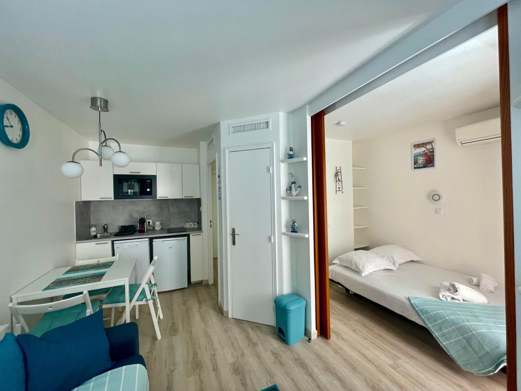 Le Rivage, Joli A 200 M Des Plages